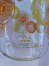 Load image into Gallery viewer, Pyrex 2 L juice jug
