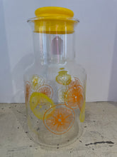 Load image into Gallery viewer, Pyrex 2 L juice jug
